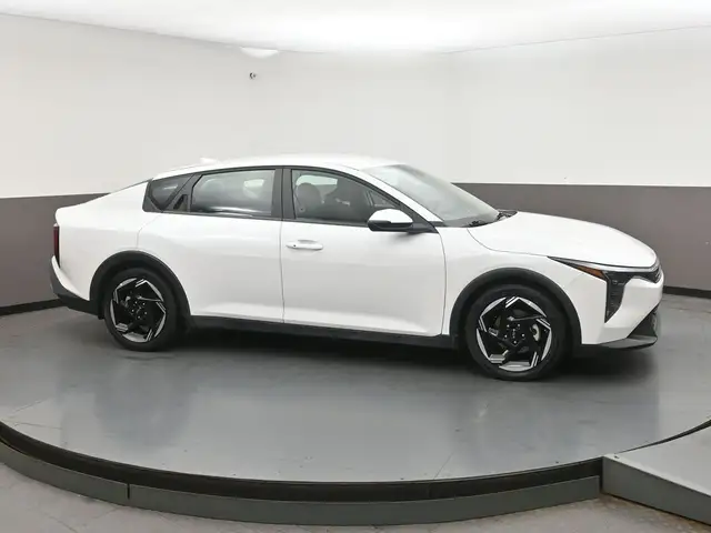 2025 Kia K4 EX HEATED SEATS | HEATED STEERING | APPLE CARPLAY |