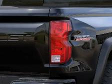 2026 Chevrolet Colorado 4WD Trail Boss Crew Cab Short Box 4-Whee - Photo 11