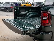 2026 Ram 1500 Express - Photo 9