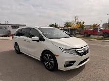 2018 Honda Odyssey Touring : No Reported Accidents , One Owner - Photo 3