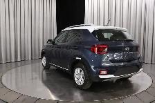 2025 Hyundai Venue Preferred Preferred IVT w/Two-Tone - Photo 3