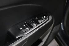 2025 Hyundai Venue Preferred Preferred IVT w/Two-Tone - Photo 14