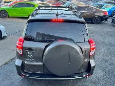 2011 Toyota RAV4 4WD 4dr I4 Base NO ACCIDENT | CLEAN TITLE - Photo 9