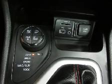 JEEP CHEROKEE 2016 TRAILHAWK EDITION 4X4 V-6 3.2 LITRES TOIT PAN - Photo 18