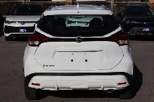 2025 Nissan Kicks SV FWD - Photo 5