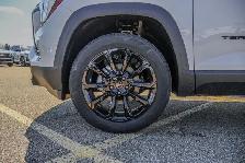 2027 GMC Terrain AWD Elevation - Photo 12