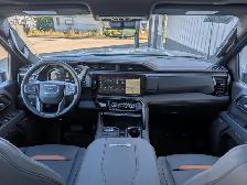 2026 GMC Sierra 2500HD AT4 Crew Cab Standard Box 4-Wheel Drive A - Photo 16