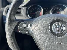 2017 Volkswagen Jetta TSI | Power Tailgate | Reverse Camera - Photo 11
