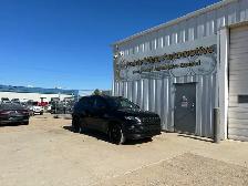 2023 Jeep Compass Altitude 4WD | Command Start | Power Tailgate - Photo 3