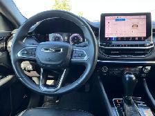 2023 Jeep Compass Altitude 4WD | Command Start | Power Tailgate - Photo 17
