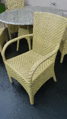Outdoor Patio Table Set - Photo 4