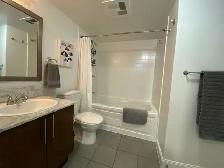 fully furnished condo at town and Eglinton short-term 3600 - Photo 3
