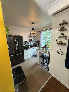 Large nice 2bdrm den balcony Apt for rent, Oct 1, Keele & Wilson - Photo 5