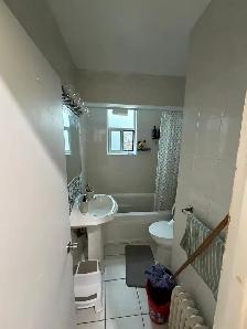 Large nice 2bdrm den balcony Apt for rent, Oct 1, Keele & Wilson - Photo 10