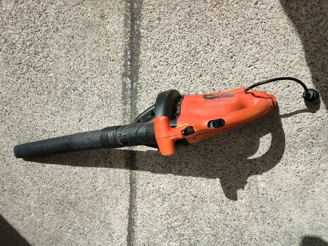 powerful leaf blower electric