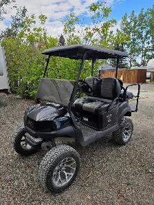 Lifted Club Car Tempo Lithium Golf Cart