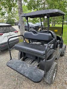 Lifted Club Car Tempo Lithium Golf Cart - Photo 4