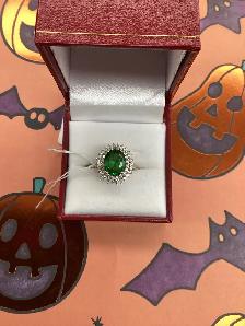 bague en or avec pierre verte - Photo 2