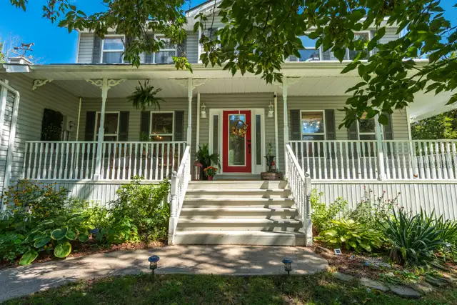 BEAUTIFUL RIVERFRONT HOME, JUST 30 MIN TO KINGSTON OR NAPANEE