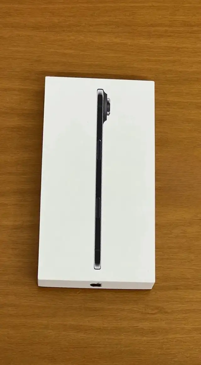Sealed iPhone Air Space Black 256GB $1,300