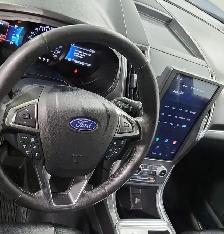 2022 Ford Edge Titanium - Photo 9