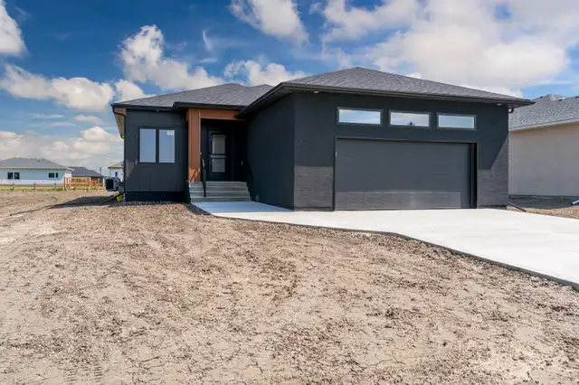 OPEN HOUSE Sat Sept 26th 12-2 PM! - 15 Hester Park Cove