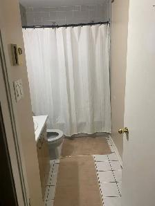 Room / Chambre – $600/month - Photo 3
