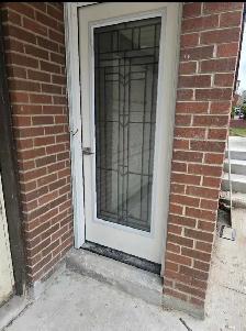 1 bedroom basement - Photo 2