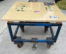 Chariot / Platforme sur roue. Prix négociable