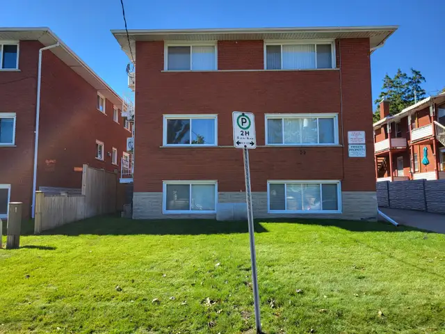 BACHELOR APT., OCT./NOV. 1, 2026, $1,100.00 PER MTH., PLUS HYDRO
