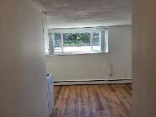 BACHELOR APT., OCT./NOV. 1, 2026, $1,100.00 PER MTH., PLUS HYDRO - Photo 4