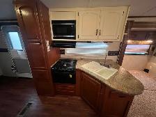 2013 Keystone Outback 298RE SPACIOUS, COUPLES UNIT - Photo 17