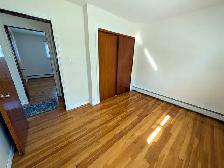 1200 sq.ft. 3 Bedroom Apartment for Rent - Photo 7