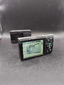 CANON POWERSHOT ELPH 160 DIGITAL CAMERA W/3RD PARTY CHARGER - Photo 2