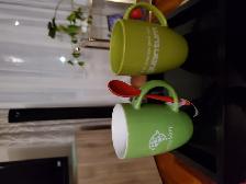 2TASSES NEUVES PORCELAINE VERTE UNE À CUILLÈRE ROUGE: $10.00LES2 - Photo 2