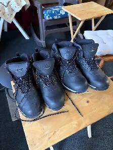 For Sale. Snowmobile Suits - Photo 2