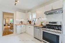 Beautiful 4 Bedroom 3 Bathroom House in South Riverdale - Photo 5
