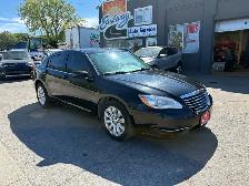 2014 Chrysler 200 LX - Photo 11