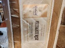 DOUBLE MATTEESS, BOX SPRING AND BED FRAME - Photo 3