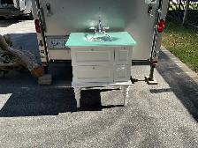 Bathroom vanity
