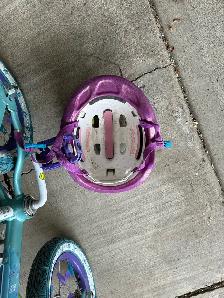 Kids Bike - Frozen Theme - Photo 4