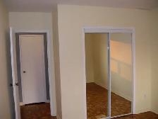 One Bedroom in Brampton - Photo 2