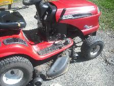 TRACTEUR À GAZON - Photo 3