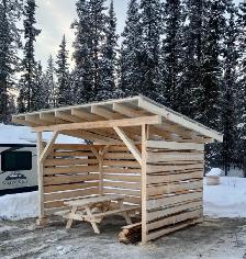 Woodshed / Shed / garage