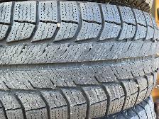 deux pneus hiver 255/65R18 Michelin Xice à 9/32e - Photo 2