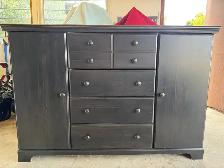Bedroom set