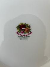 Vintage (1962–1973) Royal Albert Old Country Roses Serving Bowl - Photo 3