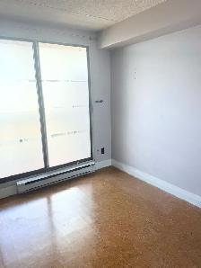 All-Incl. 1 Bed Condo, 20th Floor, Balcony   River View - $1,400 - Photo 6