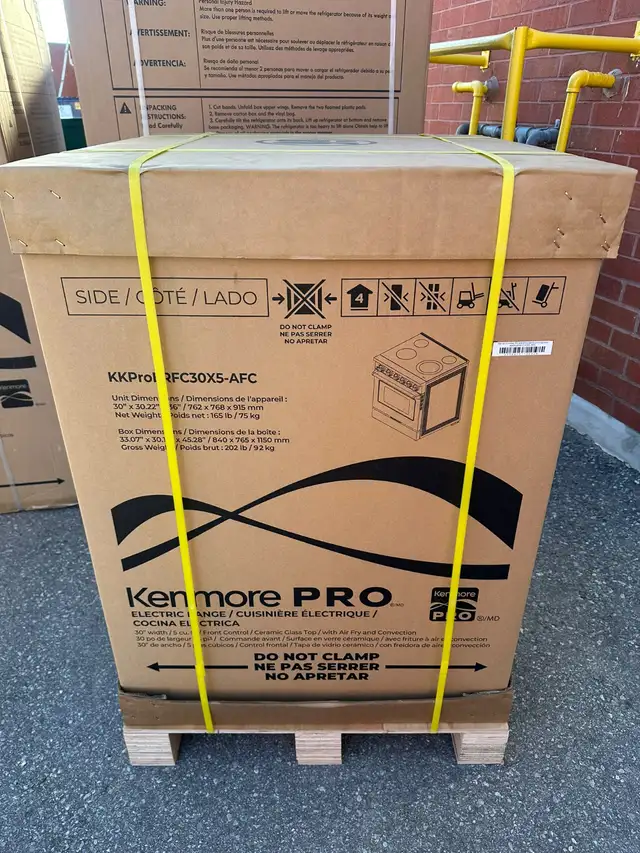 Kenmore Pro 30' Electric Range | Mega Sale