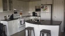 Upscale BARRHAVEN 2Bed  1.5 Bath  Penthouse Condo for Nov 01st - Photo 2